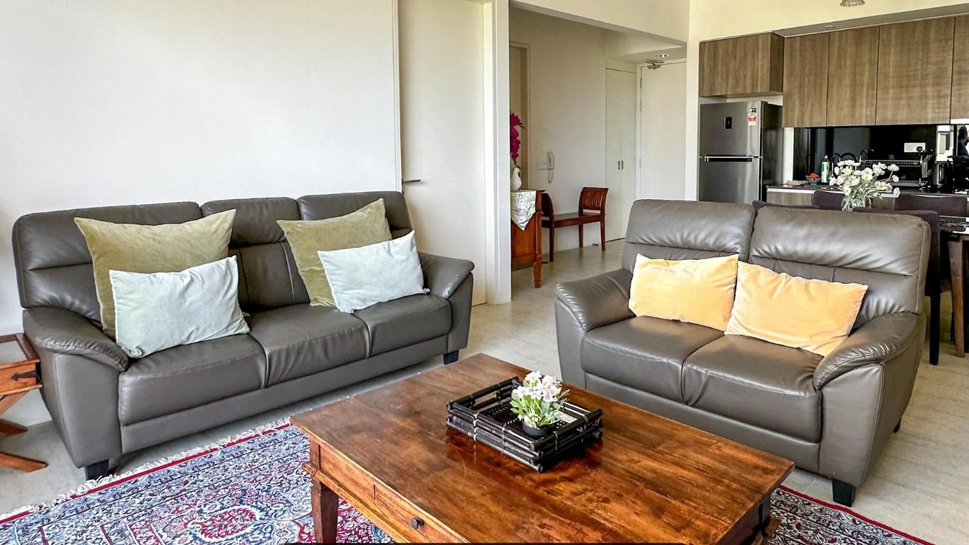 By The Sea- Pool And Sea View Apartment Batu Ferringhi